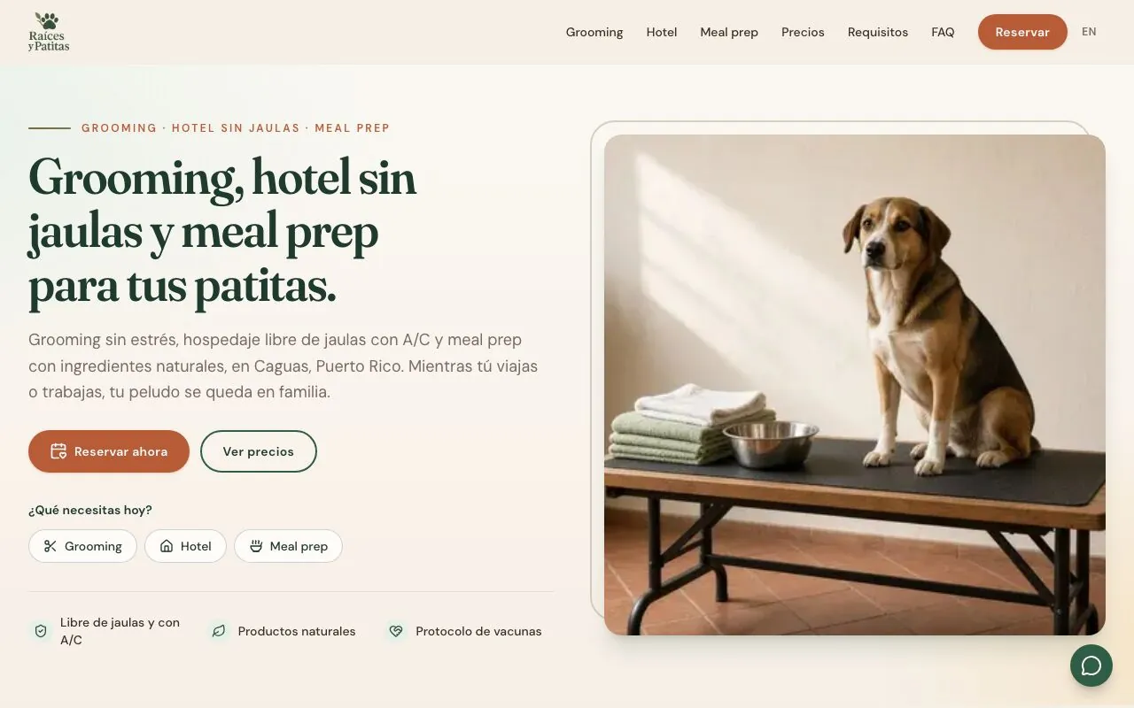 Raíces y Patitas: Spanish home page hero with service shortcuts and trust row (desktop)